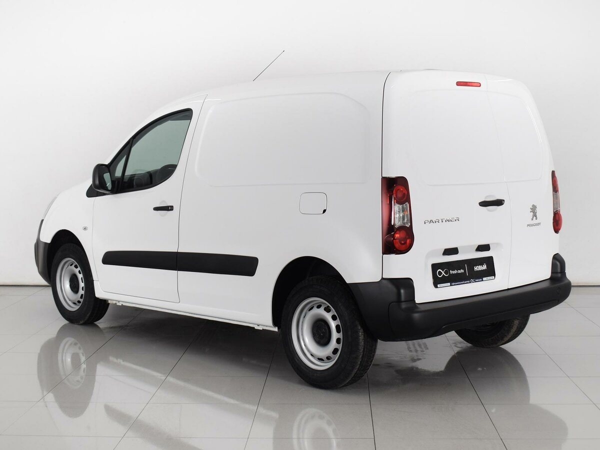 Peugeot partner белый