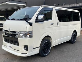 2022 Toyota HiAce H200 Рестайлинг, белый, 3890000 рублей, вид 1