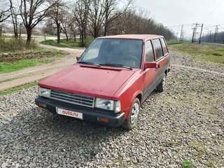1985 Nissan Prairie I (M10), красный, 95000 рублей, вид 1