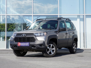 2022 Lada (ВАЗ) Niva I Рестайлинг (Travel), серый, 1073000 рублей, вид 1