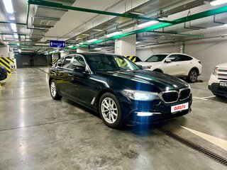 2018 BMW 5 серии 523i VII (G30/G31), чёрный, 1990000 рублей, вид 1