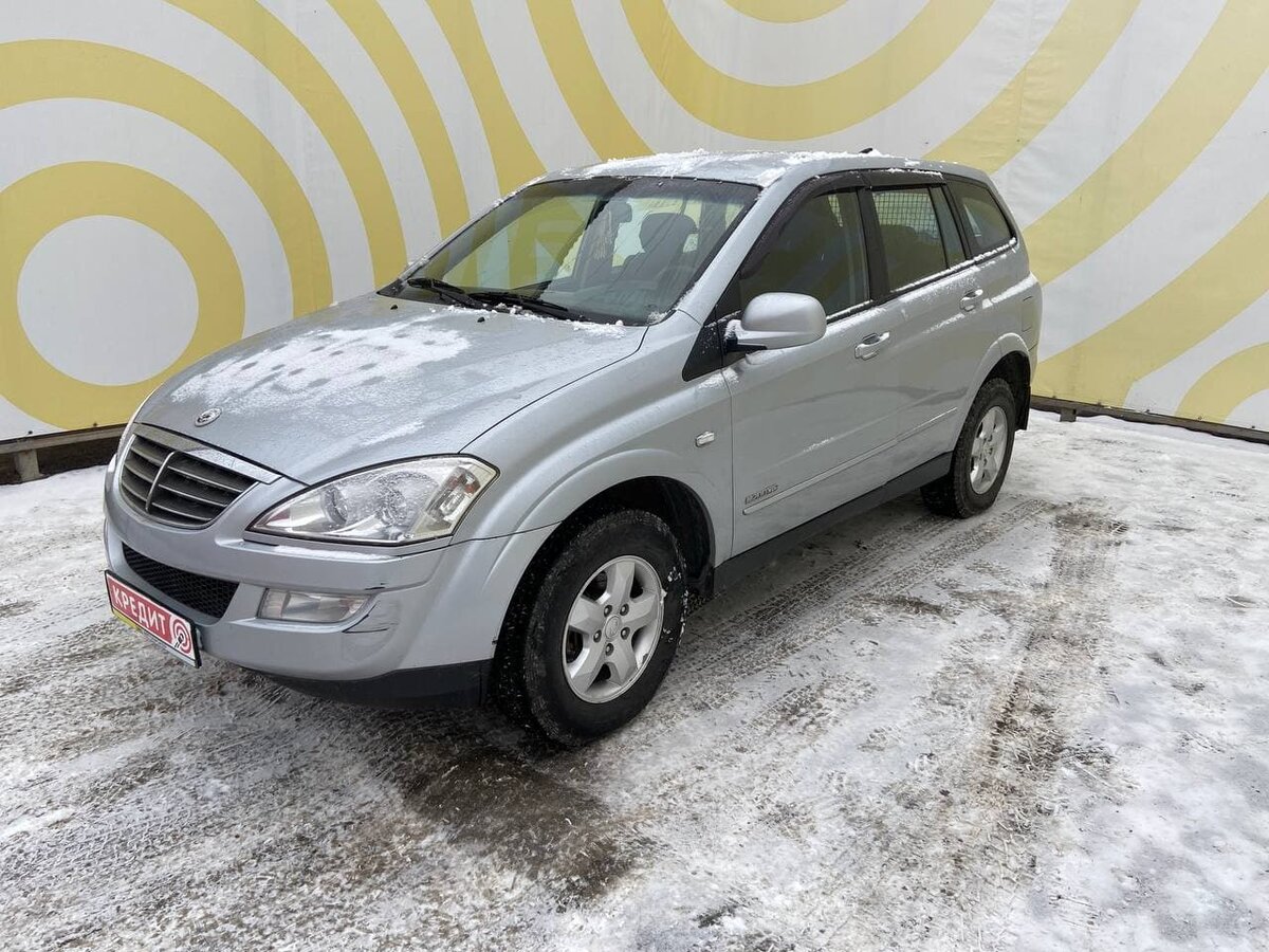 SSANGYONG Kyron серебристый