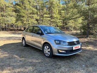 2017 Volkswagen Polo V Рестайлинг, серебристый, 1210000 рублей, вид 1