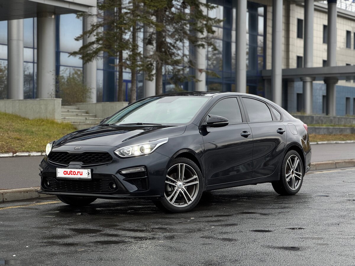 kia-cerato-2018-szadi