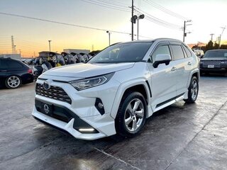 2022 Toyota RAV4 V (XA50), белый, 2750001 рублей, вид 1
