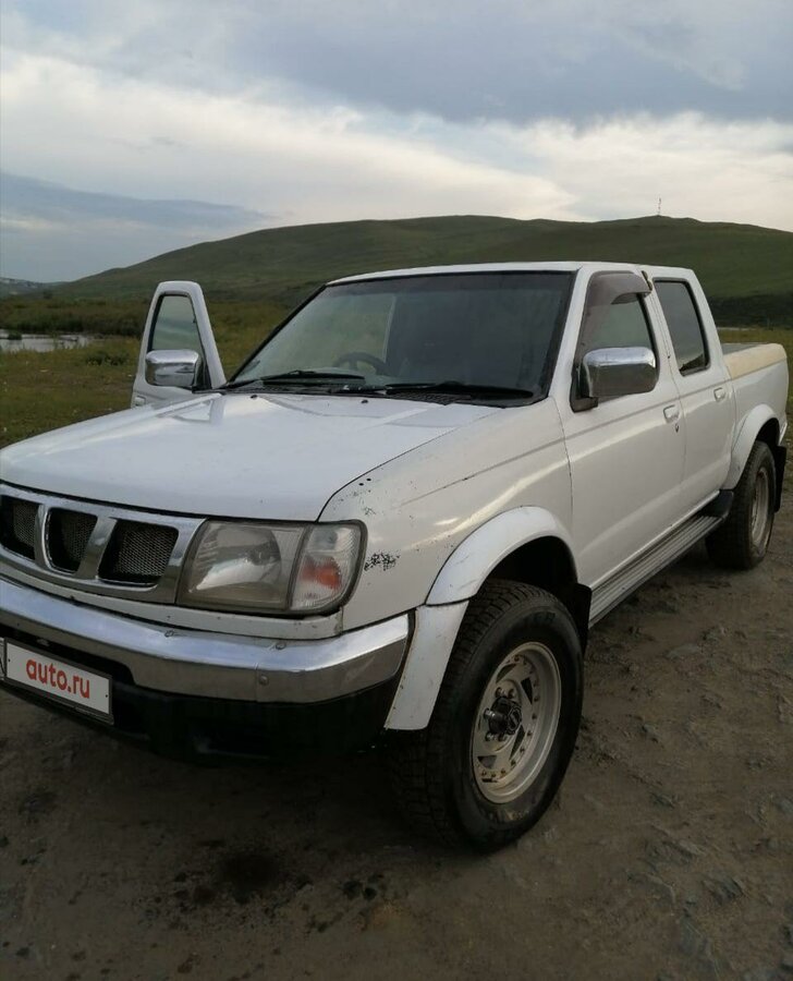 Nissan datsun d22