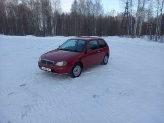 1998 Toyota Starlet V (P90), красный, 85000 рублей, вид 1