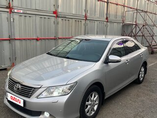 2012 Toyota Camry VII (XV50), серебристый, 1400000 рублей, вид 1