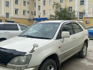 2000 Toyota Harrier I (XU10) Рестайлинг, белый, 800000 рублей, вид 1