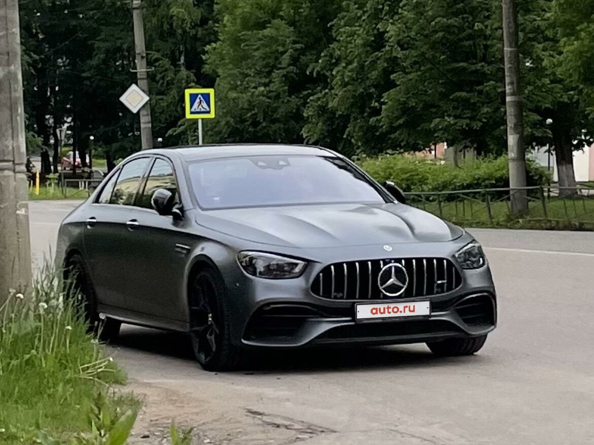 Мерседес е купе амг