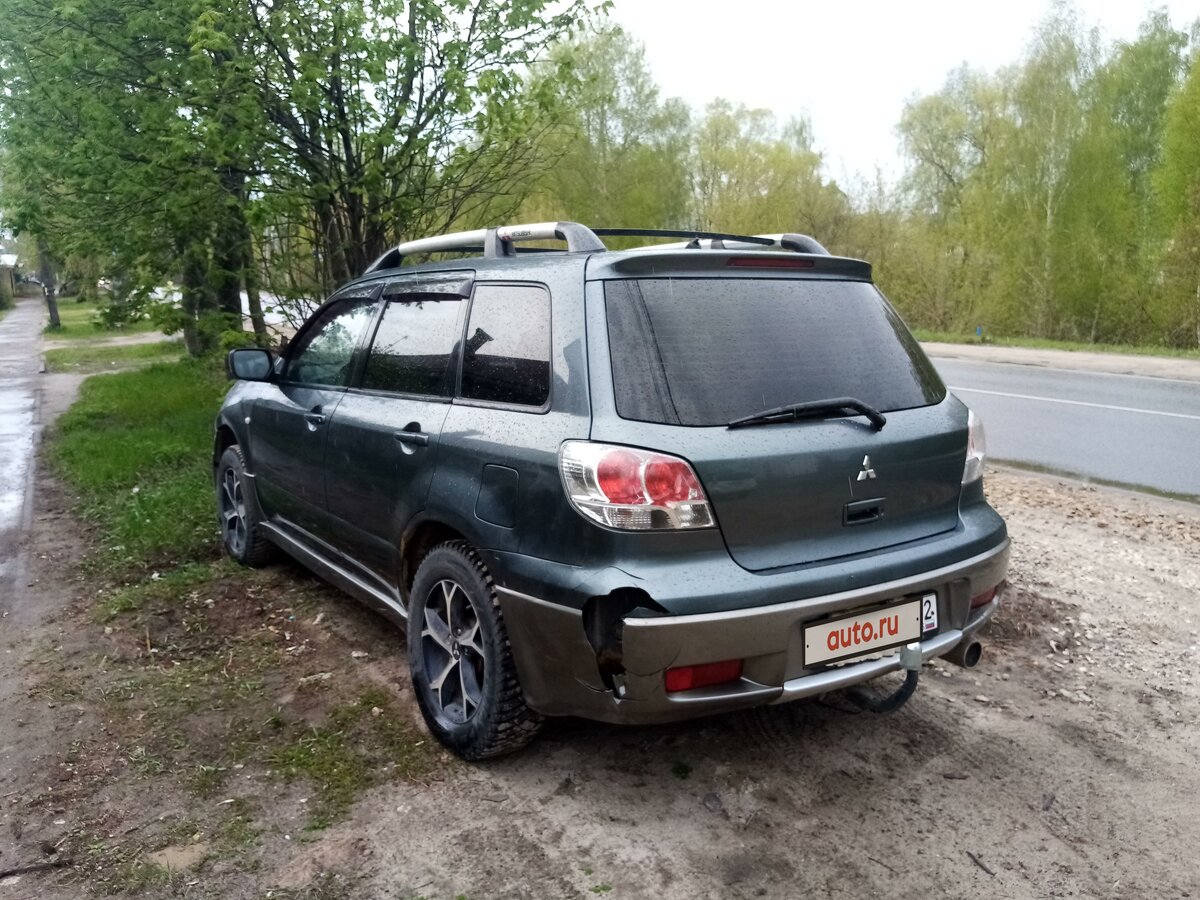 Купить б/у Mitsubishi Outlander I 2.0 MT (136 л.с.) 4WD