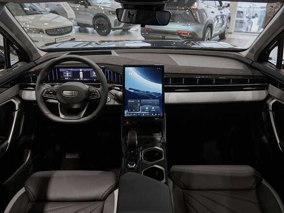 2025 Geely Atlas II, чёрный, 3760990 рублей - вид 25