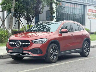 2022 Mercedes-Benz GLA 200 II (H247), красный, 3138111 рублей, вид 1