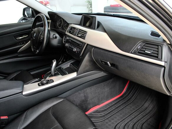 2014 BMW 3 серии 320i VI (F3x), чёрный - вид 5