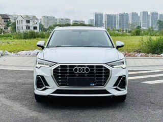 2022 Audi Q3 35 TFSI II (F3), белый, 2470000 рублей, вид 1
