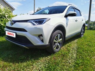 2017 Toyota RAV4 IV (XA40) Рестайлинг, белый, 2650000 рублей, вид 1