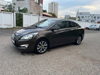 2015 Hyundai Solaris I Рестайлинг, коричневый, 820000 рублей, вид 1
