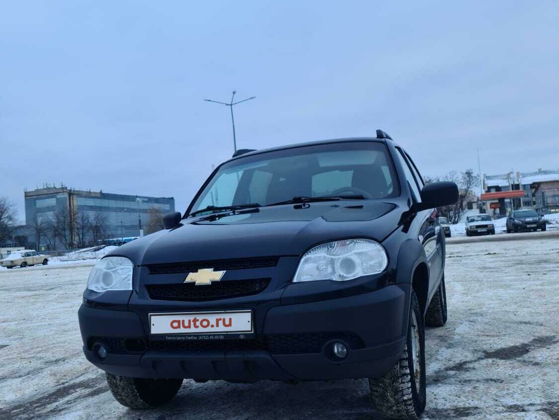 Купить б/у Chevrolet Niva I Рестайлинг 1.7 MT (80 л.с.) 4WD бензин ...