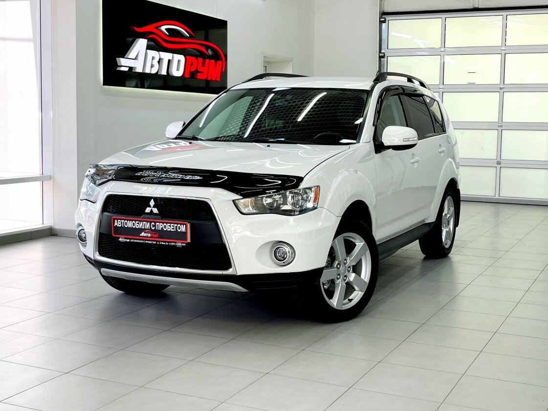 Купить б/у Mitsubishi Outlander II Рестайлинг 2.0 CVT (147