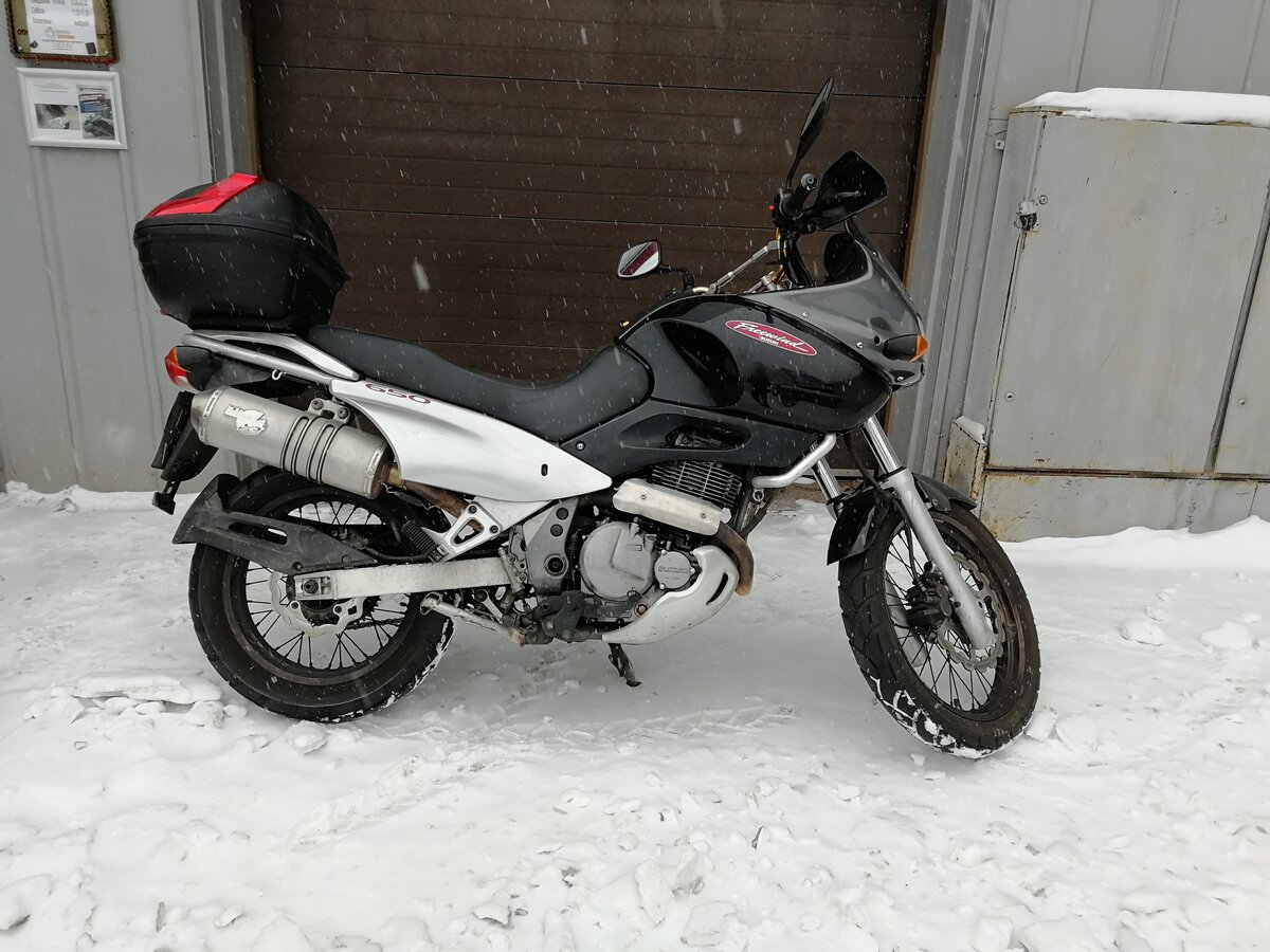 Сузуки хф 650