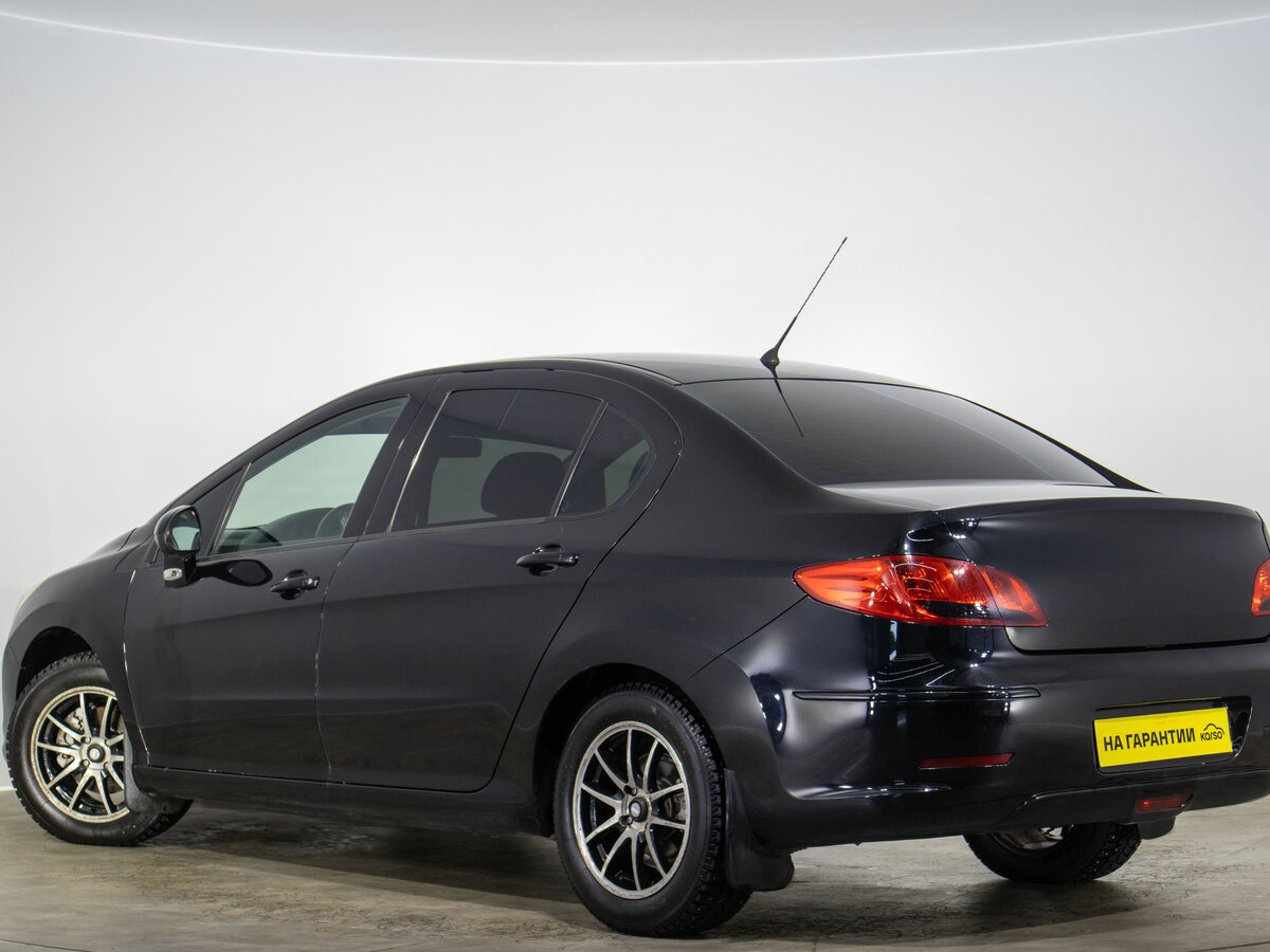 Peugeot 408 I