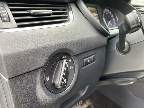 2013 Skoda Octavia III (A7), серебристый - вид 11