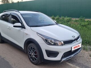 2020 Kia Rio X-Line IV, белый, 1500000 рублей, вид 1