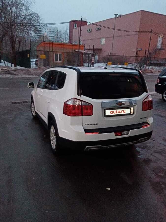 Шевроле орландо белый