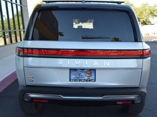 2024 Rivian R1S QM Large, серебристый, 11389500 рублей, вид 4