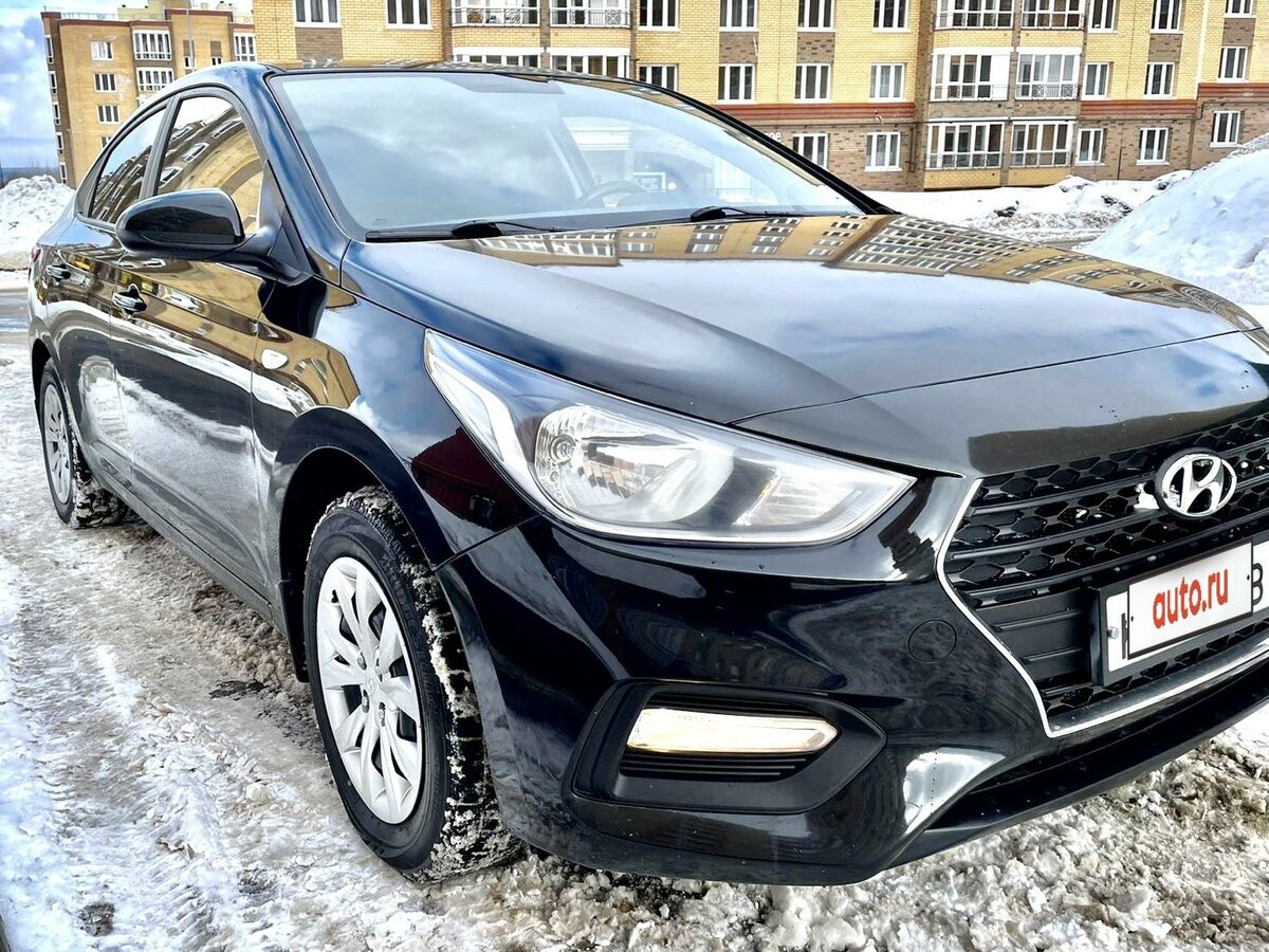Купить б/у Hyundai Solaris II 1.6 AT (123 л.с.) бензин автомат в Москве ...