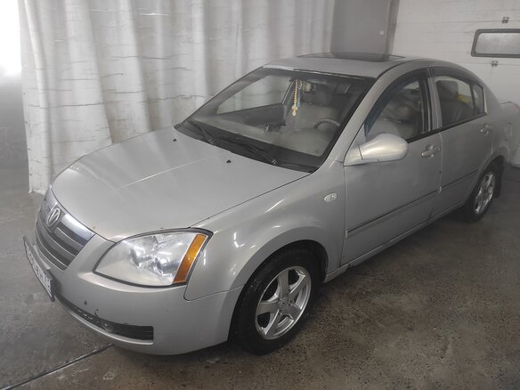 2010 Vortex Estina I, бежевый - вид 2
