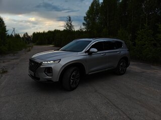 2019 Hyundai Santa Fe IV, серый, 3000000 рублей, вид 1