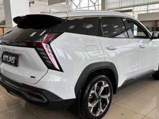 2024 Geely Atlas II, белый, 3717190 рублей, вид 4