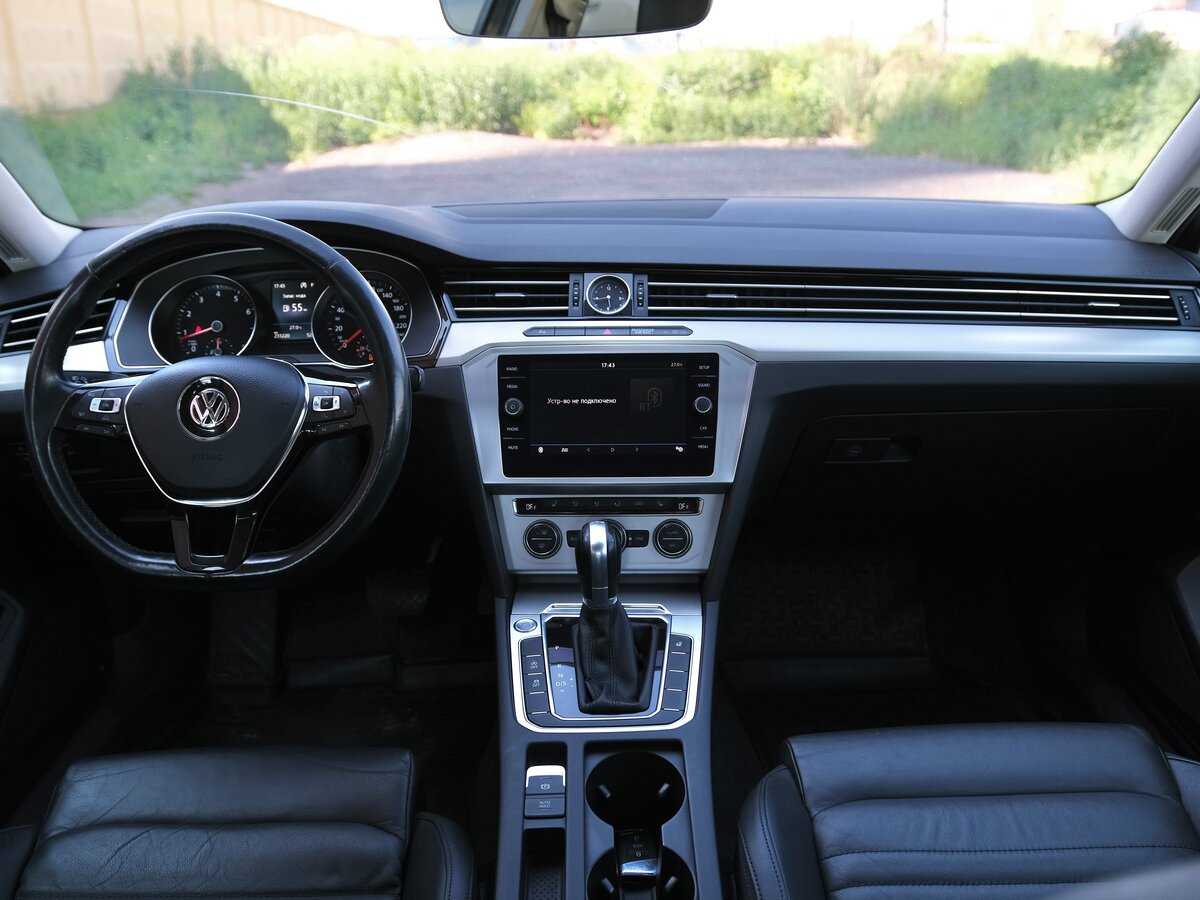 VOLKSWAGEN PASSAT - фото 8