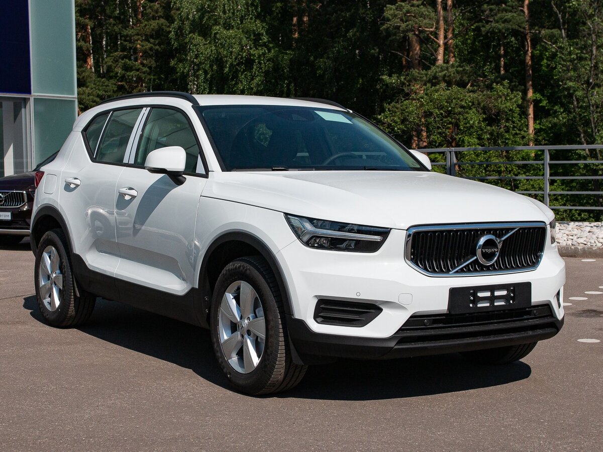 Вольво xc40 новая