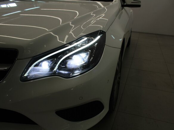 2013 Mercedes-Benz E-Класс 200 IV (W212, S212, C207) Рестайлинг, белый - вид 6