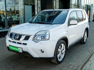 2012 Nissan X-Trail II Рестайлинг, белый, 993000 рублей, вид 1