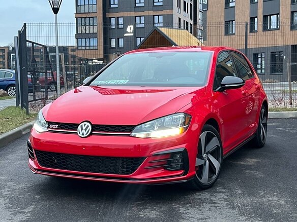 Купить б/у Volkswagen Golf GTI VII Рестайлинг 2.0 MT (230 л.с.) бензин ...