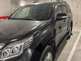 2010 Toyota Land Cruiser Prado 150 Series, чёрный, 2800000 рублей, вид 1