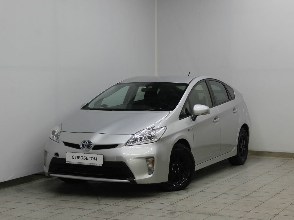 Toyota Prius PHV 2017