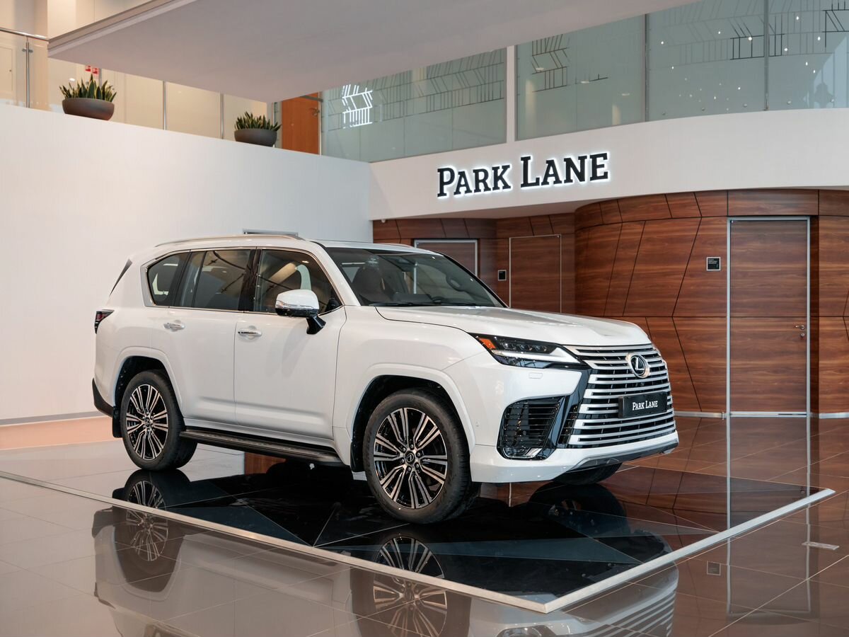 Lexus LX 700h IV