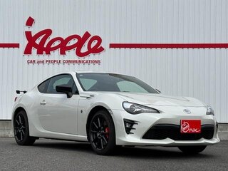 2021 Toyota GT86 I Рестайлинг, белый, 1720005 рублей, вид 1
