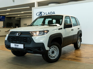 2025 Lada (ВАЗ) Niva I Рестайлинг (Travel), белый, 1639000 рублей, вид 1