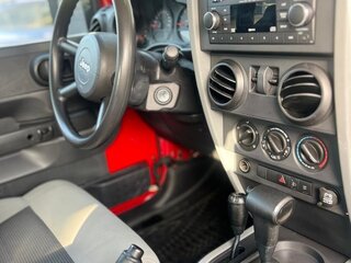 2008 Jeep Wrangler III (JK), пурпурный, 2500000 рублей, вид 5