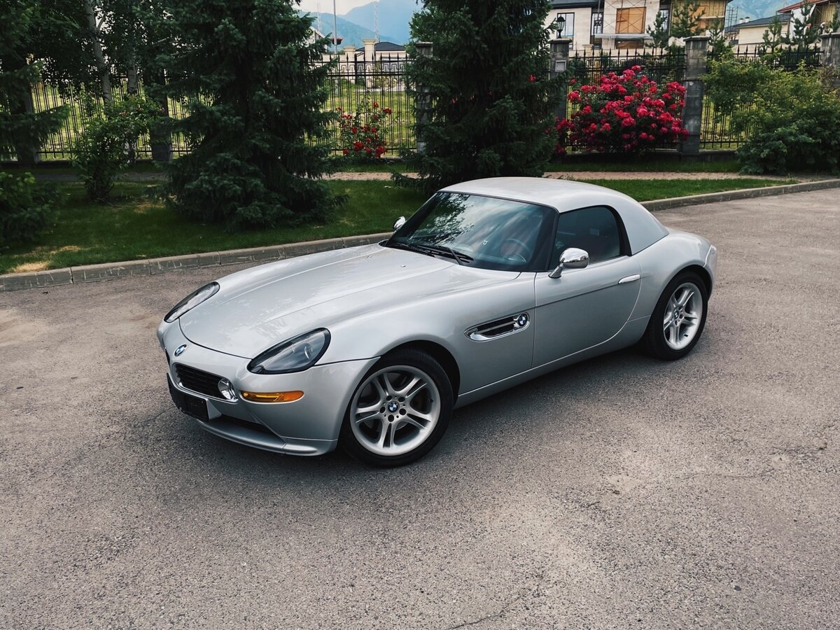 Маленькая машинка BMW z8