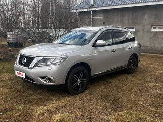 2015 Nissan Pathfinder IV, серебристый, 1850000 рублей, вид 1