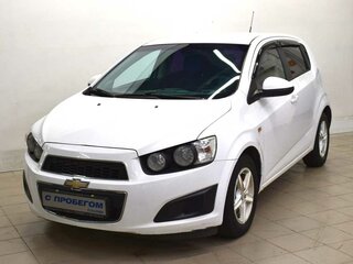 2012 Chevrolet Aveo II, белый, 580000 рублей, вид 1