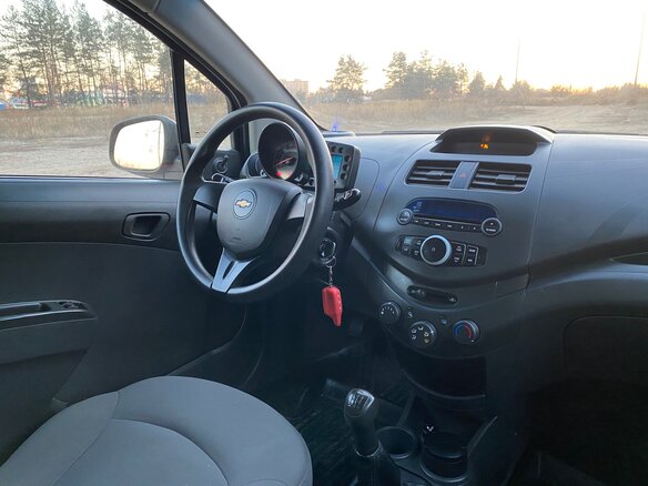 2011 Chevrolet Spark III, красный - вид 14