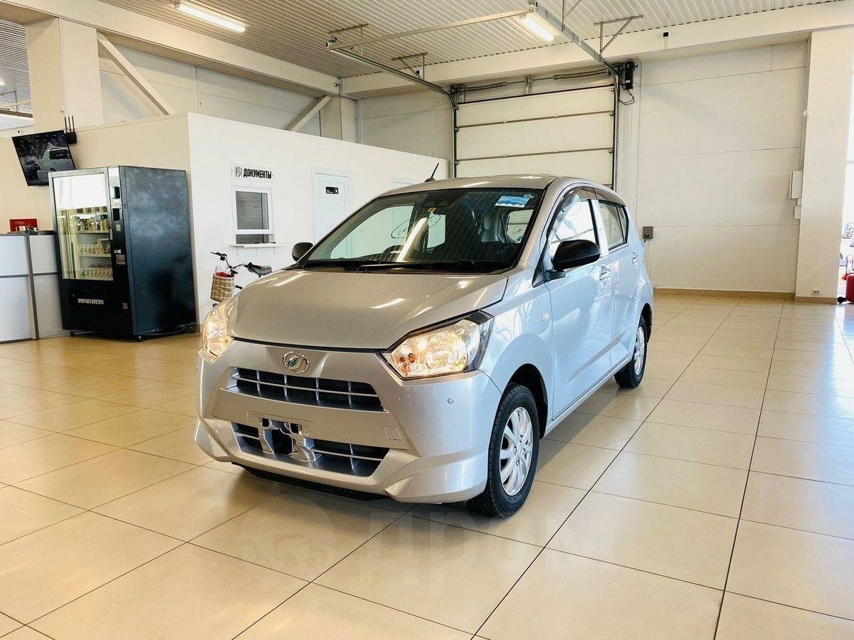 Купить б/у Daihatsu Mira e:S II 0.7 CVT (49 л.с.) 4WD бензин вариатор в ...