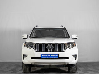 2017 Toyota Land Cruiser Prado 150 Series Рестайлинг 2, белый, 4999000 рублей, вид 1